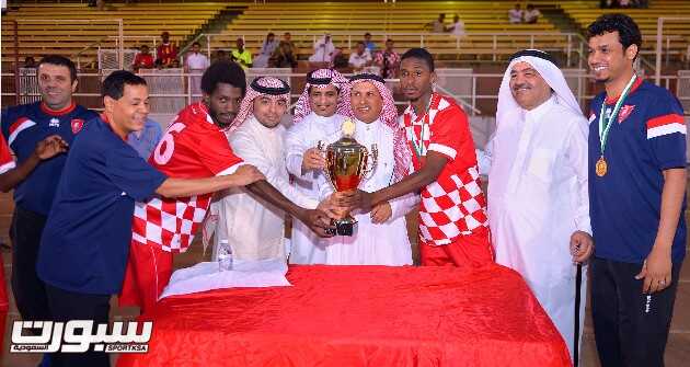 بالصور | أولمبي الوحدة يحقق كأس مكتب مكة على حساب التسامح
