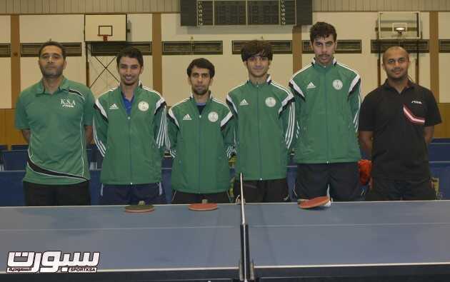 لاعبو المنتخب السعودي لكرة الطاولة في صورة جماعية