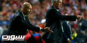 Real Madrid's coach Carlo Ancelotti (R) and his assistant Zinedine Zidane shout at their players during their Champions League final soccer match against Atletico Madrid at Luz stadium in Lisbon, May 24, 2014.        REUTERS/Kai Pfaffenbach (PORTUGAL  - Tags: SPORT SOCCER)