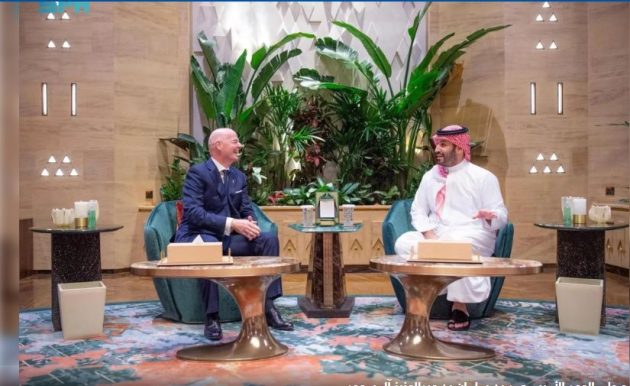 سمو ولي العهد يلتقي مع رئيس الاتحاد الدولي