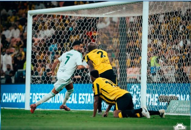 رياض محرز يهدي الأهلي الفوز على الاتحاد