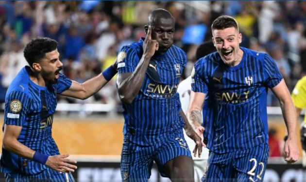 كوليبالي يُعلق على تمديد تعاقده مع الهلال