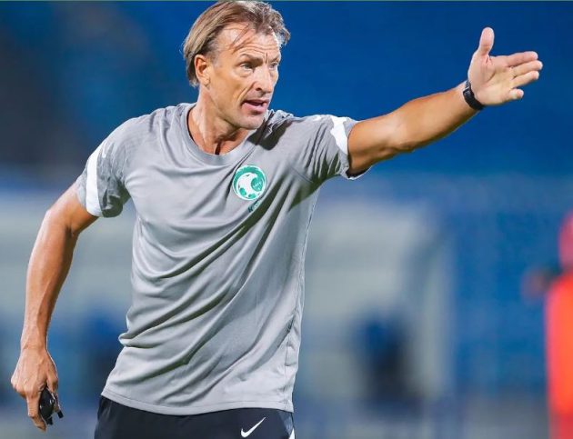 رينارد يُعلن قائمة السعودية لمواجهتي مصر وصربيا الوديتين