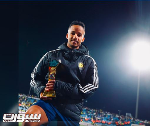 مستقبل عبدالرحمن غريب: حقيقة المفاوضات وموقفه من الانتقال للهلال