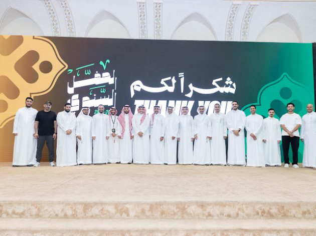 الخليج يحتفي بمنجزات الموسم ويكرّم شركاء النجاح