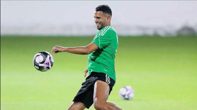 رئيس الشباب يلمح لصفقة رياض محرز