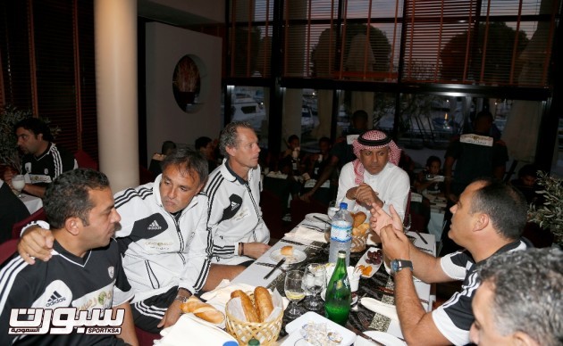 افطار الفريق الشبابي في مقر بمدينة أبوظبي الإماراتية