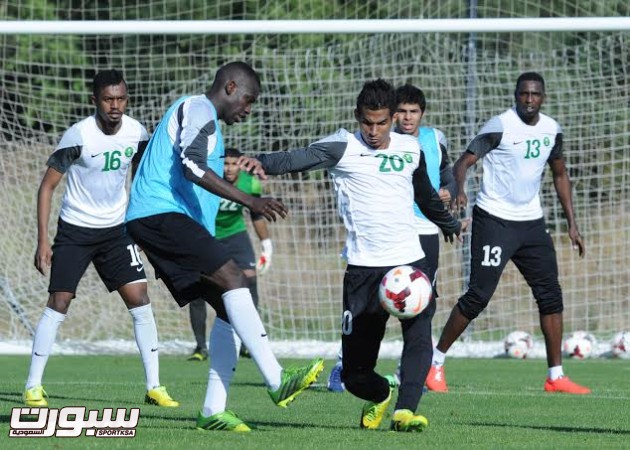 تدريبات المنتخب السعودي الأول لكرة القدم 2014 17