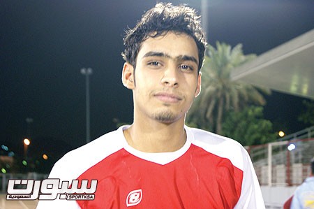 عبدالعزيز المنصور لاعب الوحدة