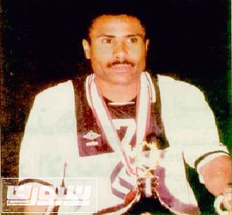 مساعد السويلم لاعب الشباب